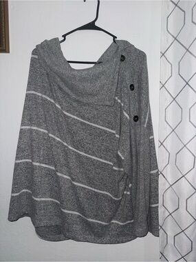 Maurices Gray & White Striped Button-Shoulder Poncho Sweater
